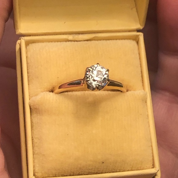Victorian engagement ring with box - Picture 3 of 15